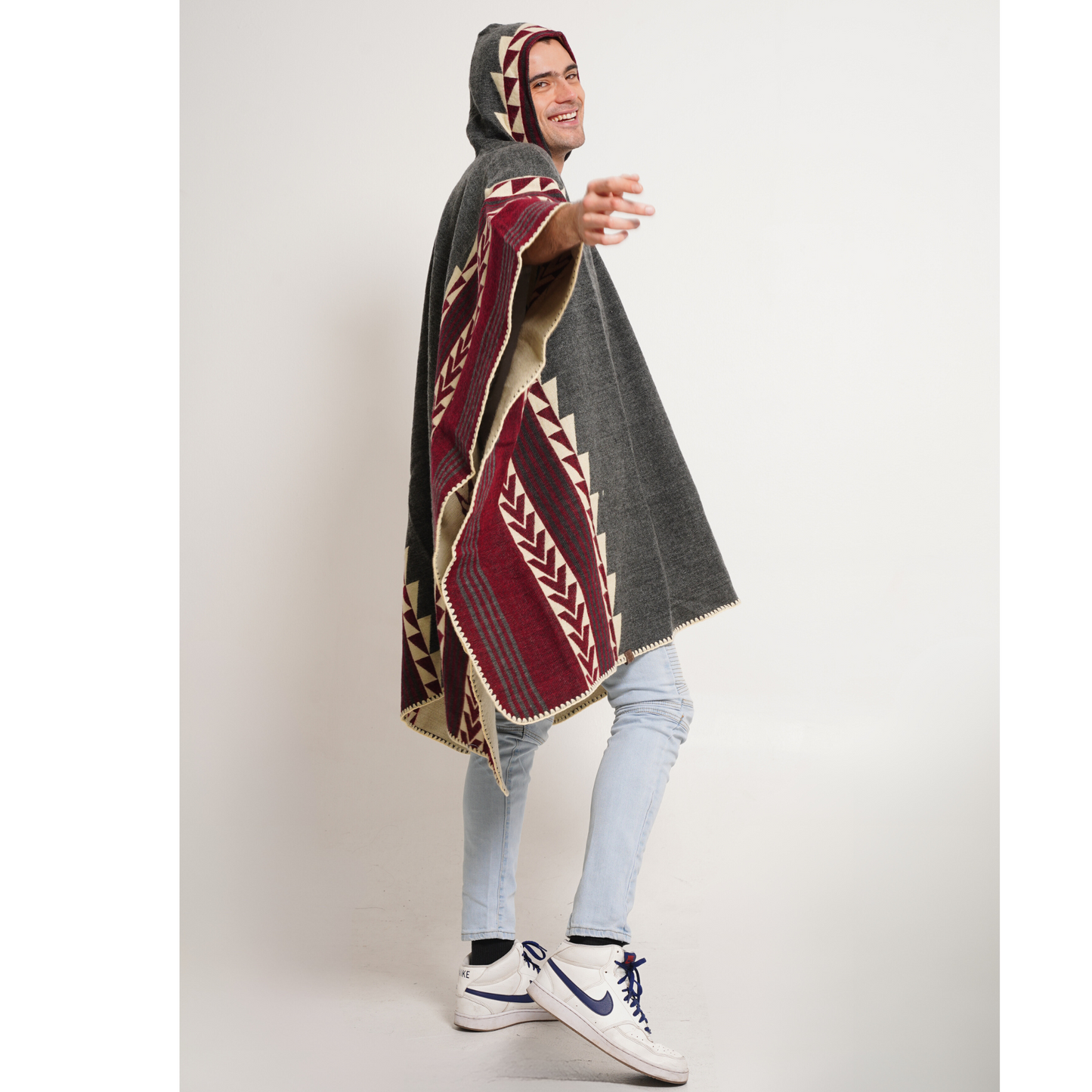 Allpa Poncho