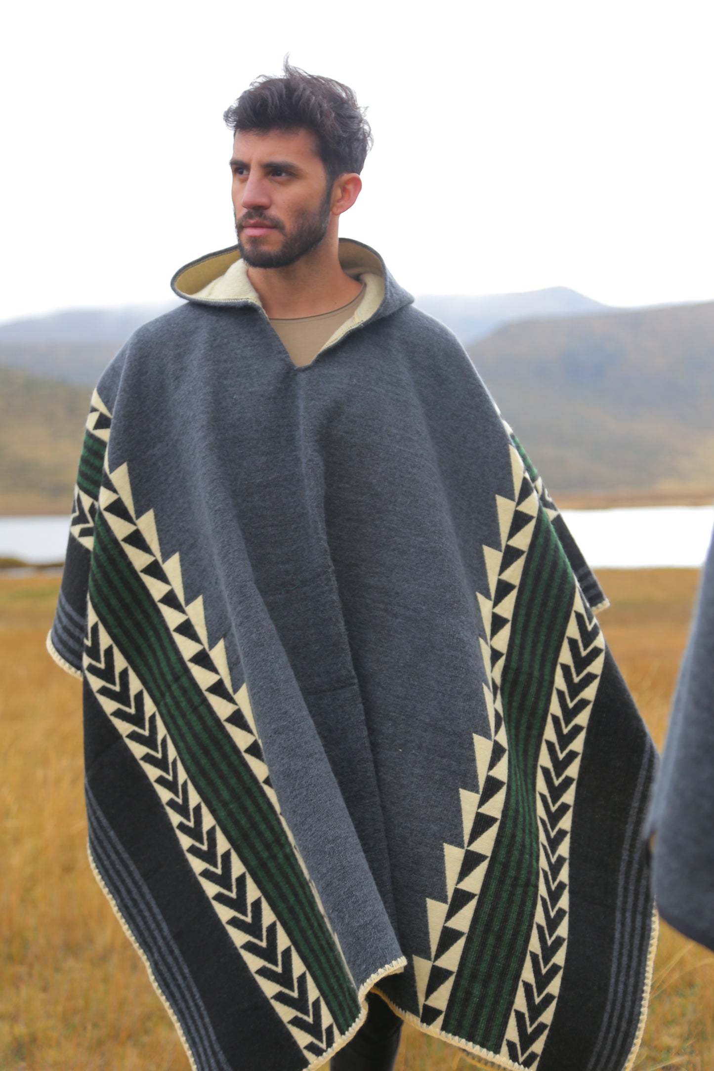 Allpa Poncho