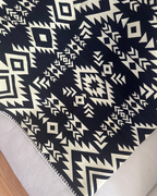 Throw blanket Nina
