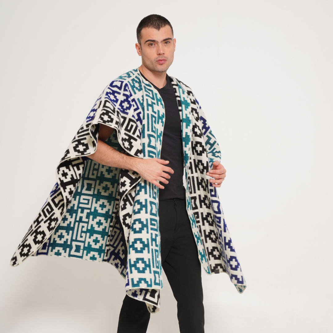 Aymuray Open Poncho